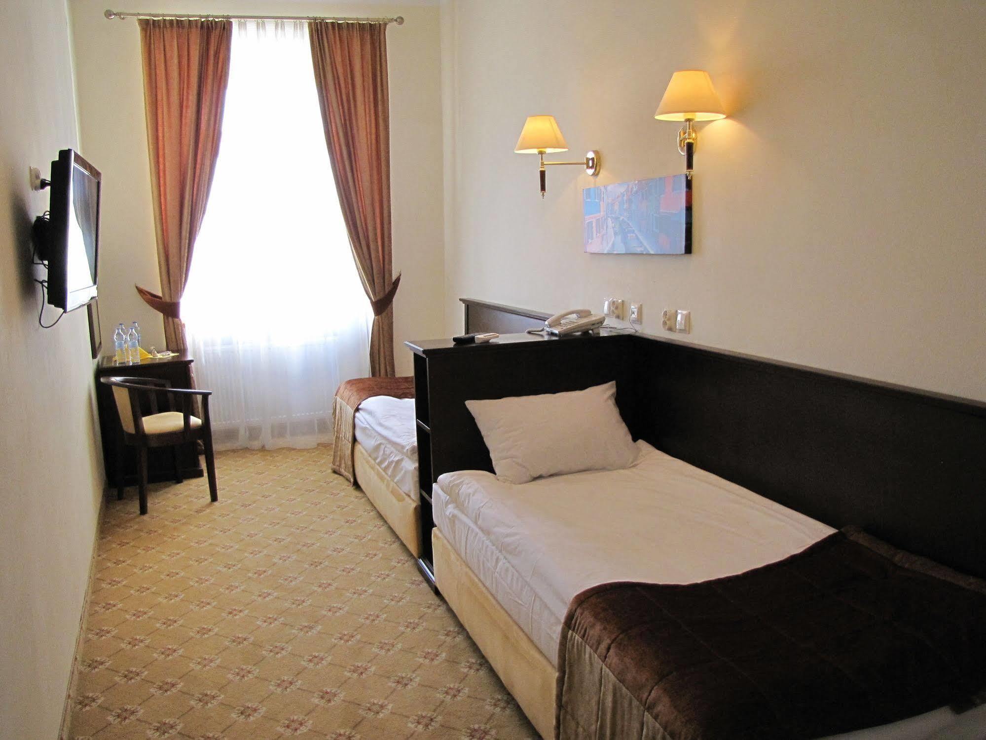 Rezydencja Cleopatra Bed and Breakfast Lublin Eksteriør billede
